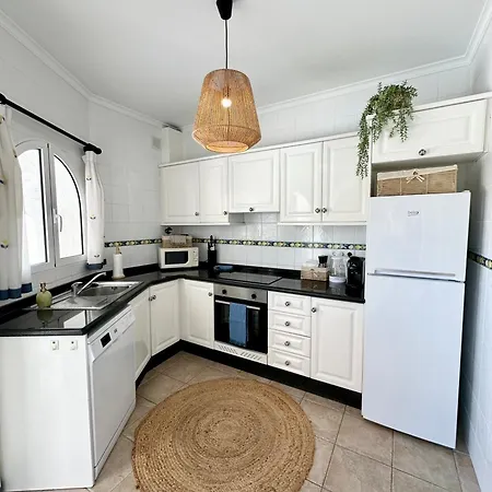 3 Bedroom Villa, Walking Distance To Moraira Villa